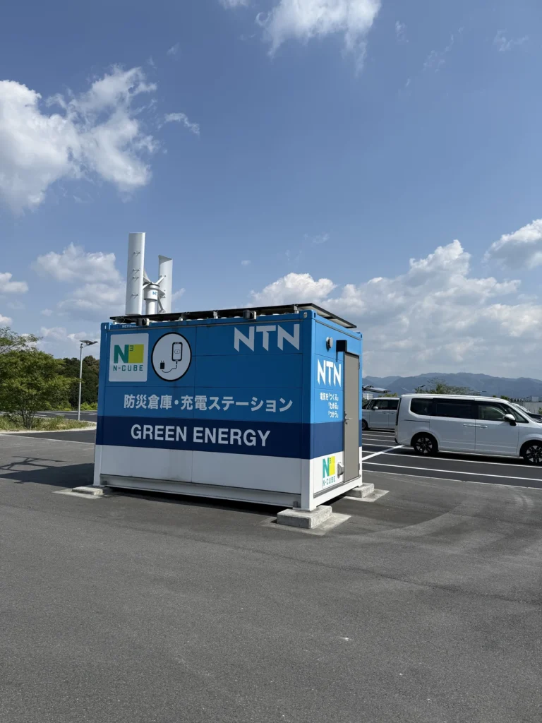 和歌山製作所の防災倉庫・充電ステーションとして使われるN³ エヌキューブ